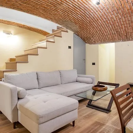 Joivy Modern And Spacious Family Flat Apartment