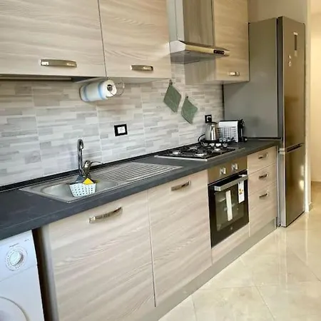 Appartement Veridia House 15 Min Metro Dal Duomo Milaan