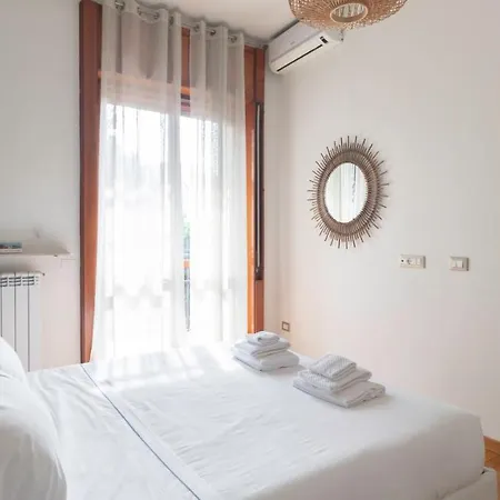Italianway - Botta 40 Apartmán *