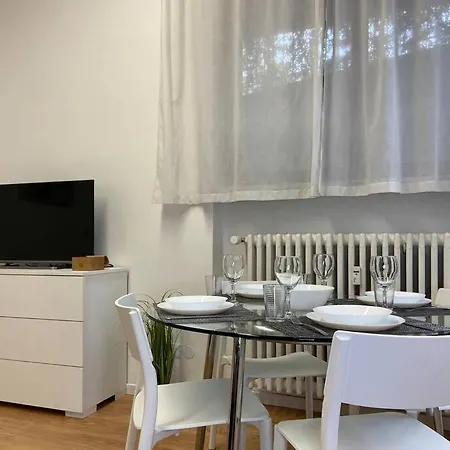 San Siro-city Life Elegant Apt W/ Private Tennis Διαμέρισμα Μιλάνο