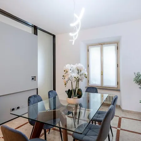 Royal Porta Ticinese Апартаменты Милан