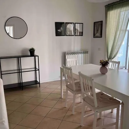 Luminoso Trilocale Affori Centro Апартаменты *