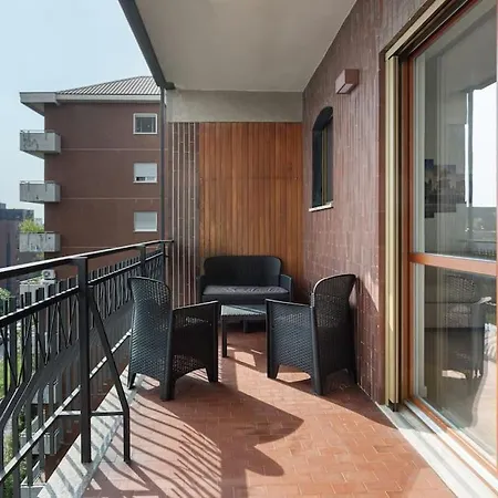 Moderno, Luminoso, Spazioso Con Vista Апартаменты