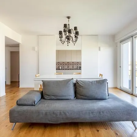 Luvi - Campania * Mediolan