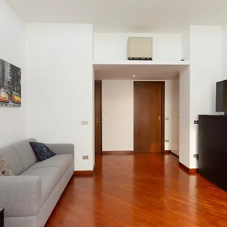 Flat In Citylife Near Metro! Appartement