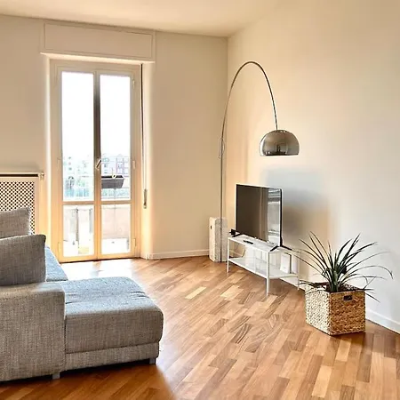 - Stazione * Μιλάνο