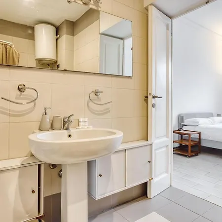 Joivy Wonderful Apt Next To Sforzesco Castle