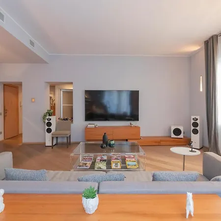 Ihost Luxury Center - Bellini 4 호텔 밀라노