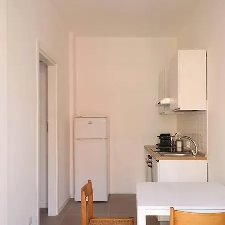 Appartement Bilocale Metro 4 Blu Frattini - Airport Linate *
