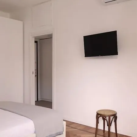 Appartement Bilocale Metro 4 Blu Frattini - Airport Linate