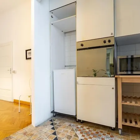 Centralstation - Via Lazzaroni Apartmán *