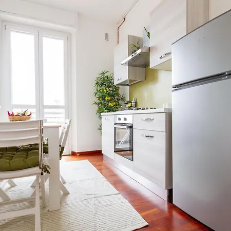 Station - Via Gioia 71 - M3 Sondrio Apartament *