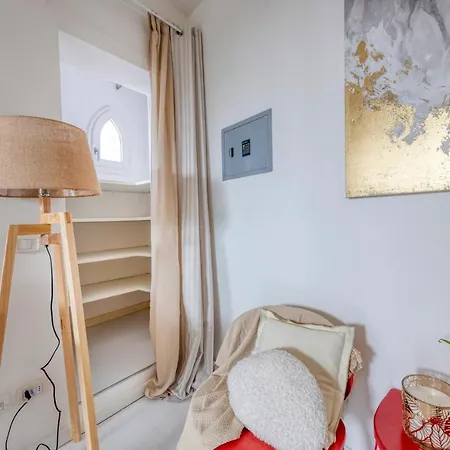 De Amicis Luxury Apartment