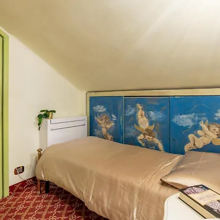 דירה Stazione Centrale-loreto Vintage House With Terrace Wifi Sky-netlix