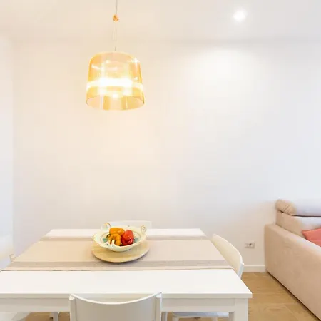 Station-duomo 10 Min Fast Wifi & Metro Apartment