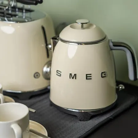 Gold & Platinum Garibaldi Executive *