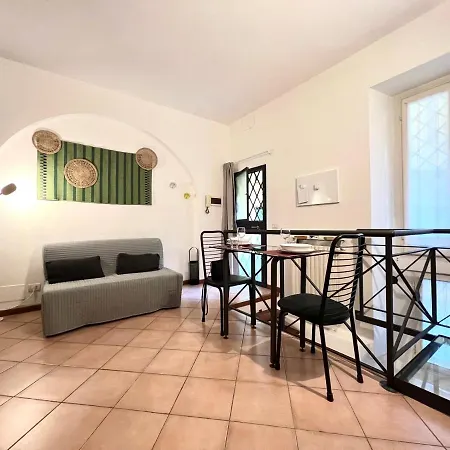 Old Style Navigli Milão