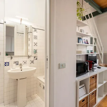 Loft Navigli Porta Genova * Милан
