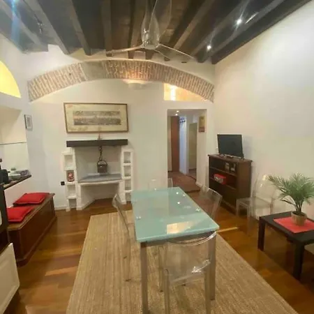 Bilocale Romantico Navigli Apartman *