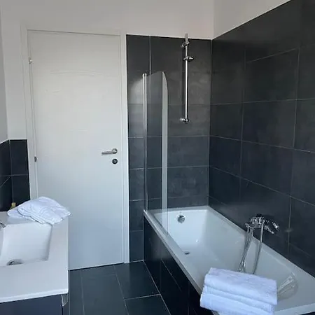 Appartement A *