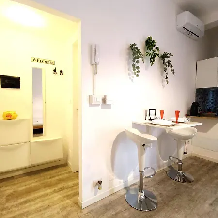 A Casa Di Rosa In Citta Studi Apartmán