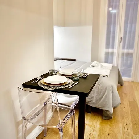 Casa Blanca Porta Venezia Apartment