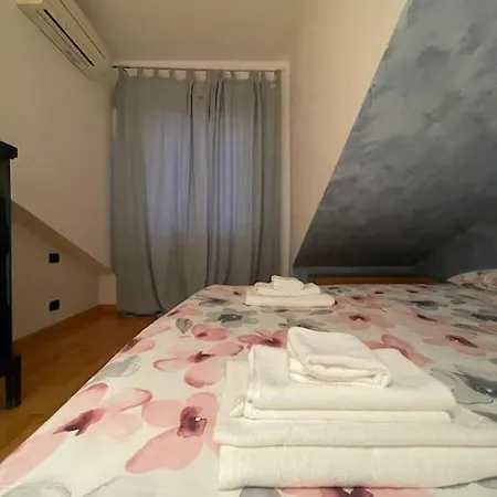 Attic Daire Milano