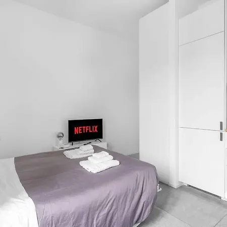 Metro A 2 Minuti - Nolo House, Fast Free Wi-fi מילאנו