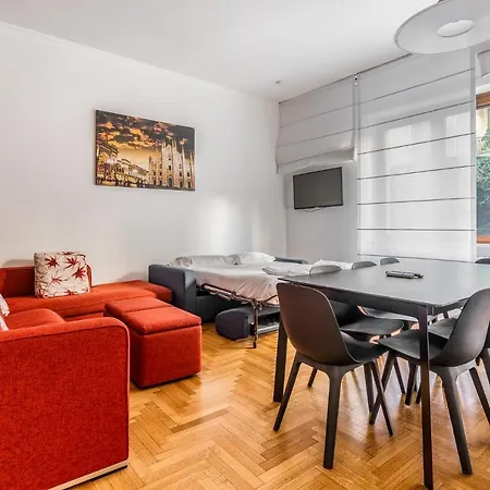 Ampio Zona Moscova Con Due Terrazzi