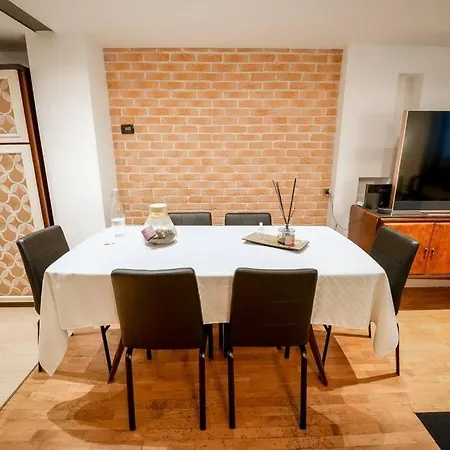 Apartment Loft Chic Heaven Relax E Benessere A *