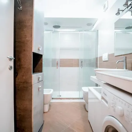 Apartment Loft Chic Heaven Relax E Benessere A *