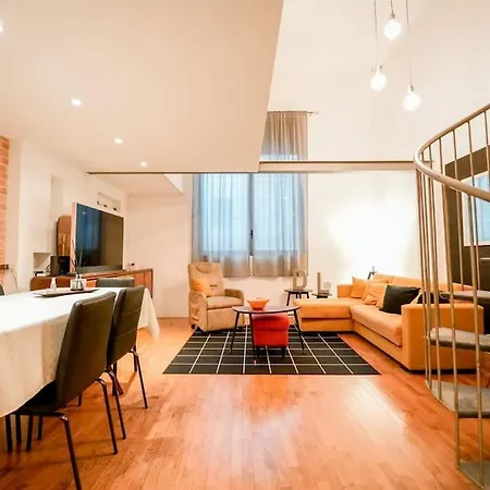 Apartment Loft Chic Heaven Relax E Benessere A Milan