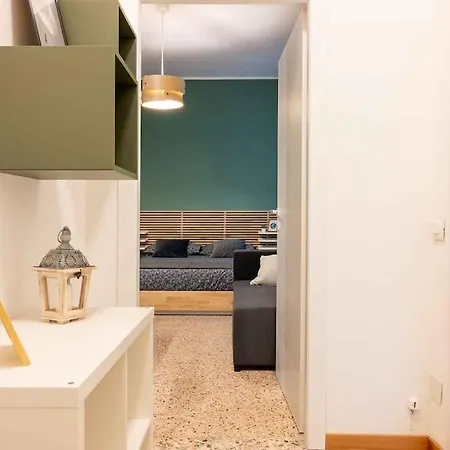 Guest Planet - Cozy Housing Porta Romana M3 מילאנו