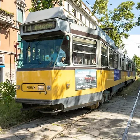 Luna Homes - In Farini * Milan