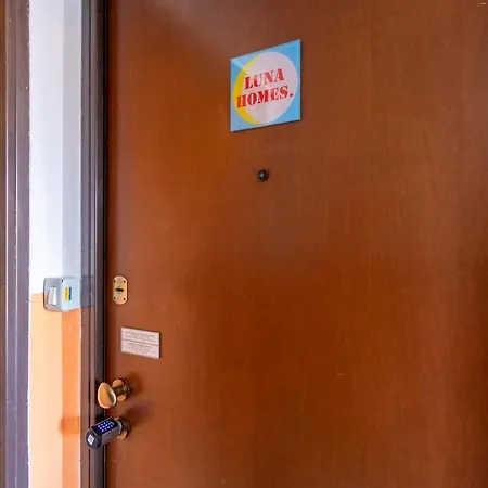 Luna Homes - In Farini Appartement Milan