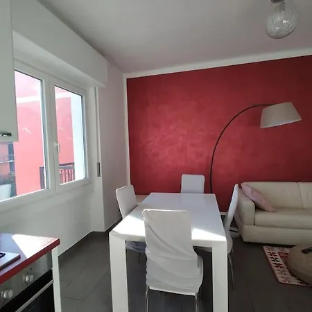 Bilocale Luminoso E Accogliente Zona Marche * Милан