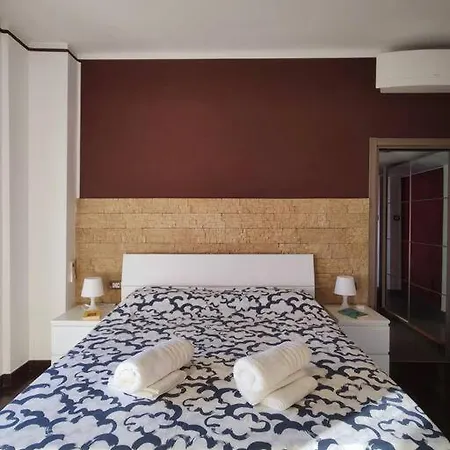 Апартаменты Bilocale Luminoso E Accogliente Zona Marche *