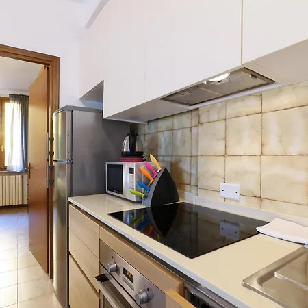 Primopiano - Colonne C Apartman
