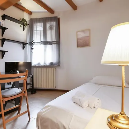 Primopiano - Colonne C Apartman
