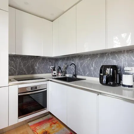 Cimiano M2 Balcony * Milan