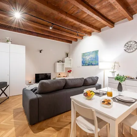 Monte Nero, 62 - Comodo E In Posizione Appartamento *