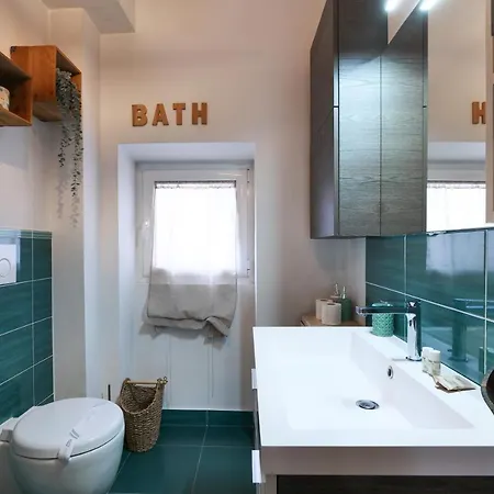 Mila Battista * Milán