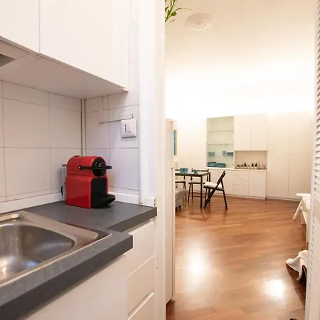 I Host - Bazzini 9 Апартаменты