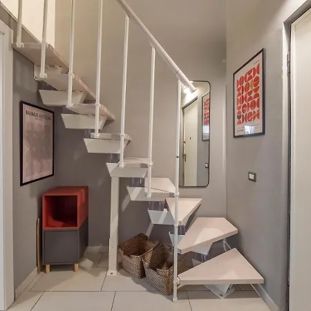 Ihost - Romilli 17a Apartament *
