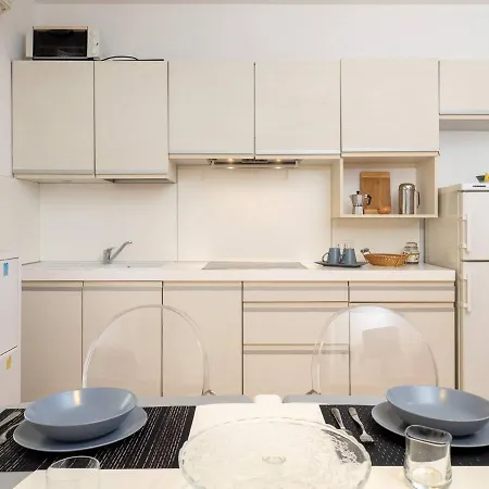 La Dolce Vita In Center