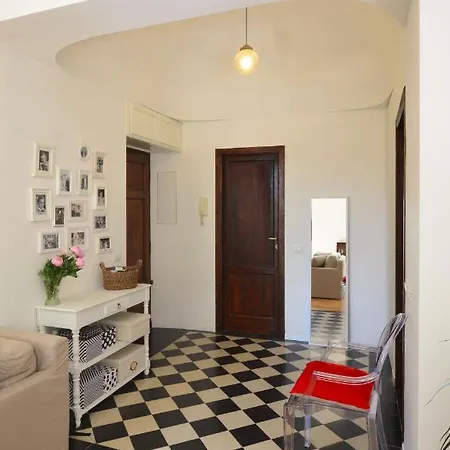 Apartament Grandi *
