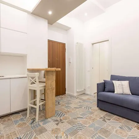 Moa43-loreto-duomo - Athens House - Luxury Апартаменты