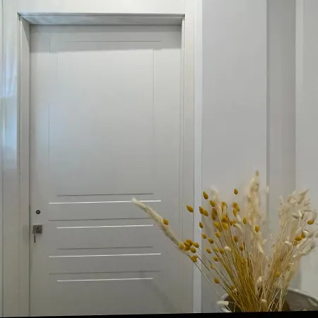 B And G San Babila- Luxury In The Heart Of - Design District 4*