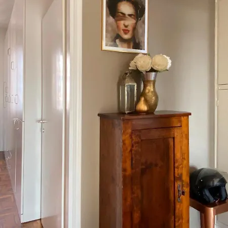 Cozy And Bright One-bedroom Near Metro3 Apartment Milan