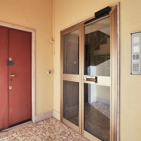 Primopiano - Bari Apartman